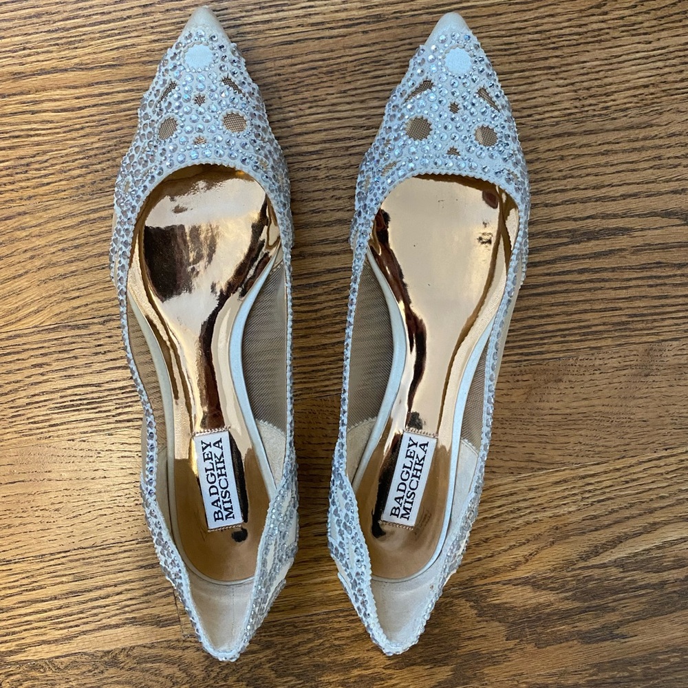 Badgley mischka flats for wedding!